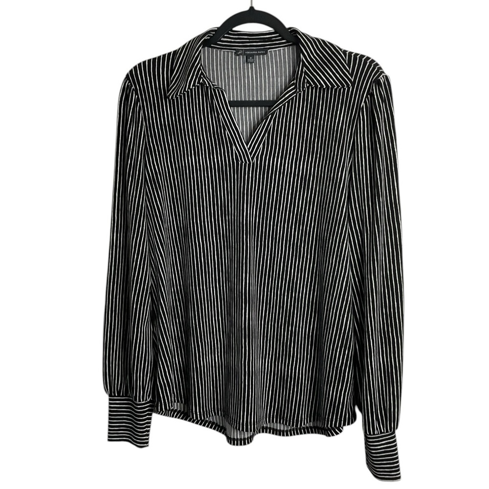 Adrianna Papell Black and White Knit Striped pullover Blouse M